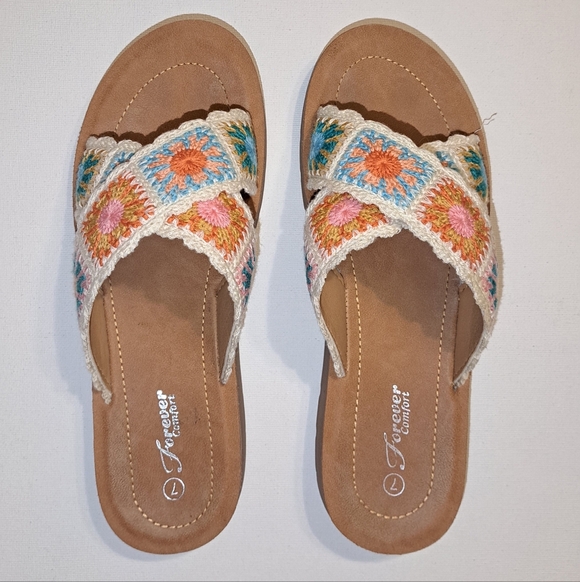 Forever Comfort Size 7 Women's Crochet Sandals - Picture 6 of 6